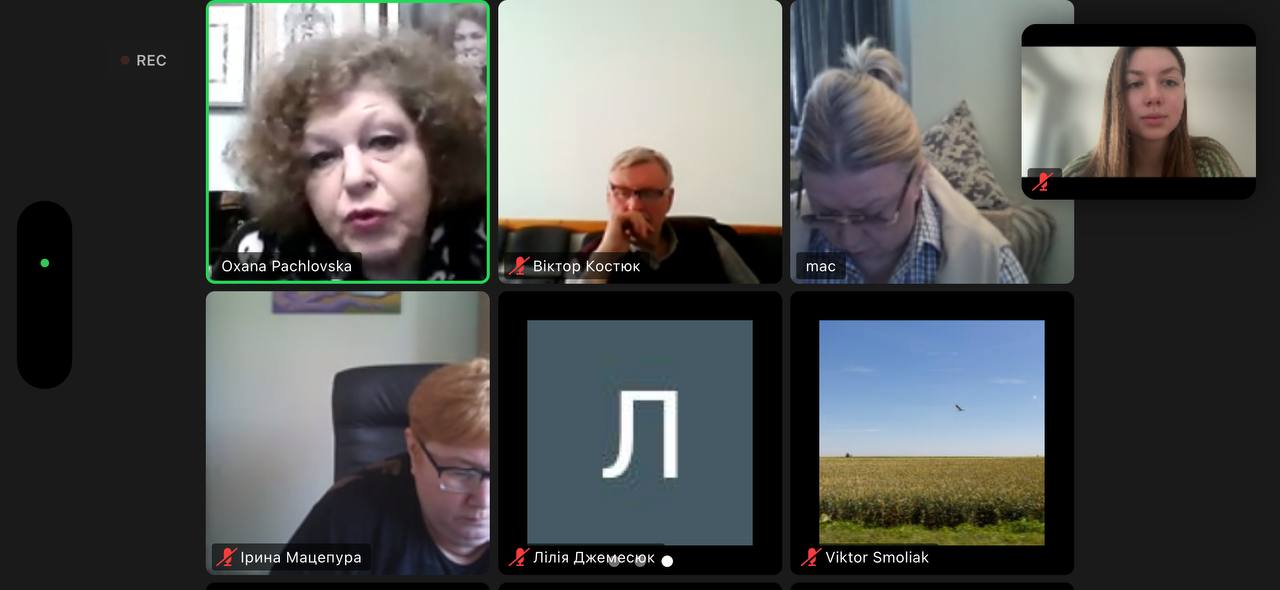 журналісти