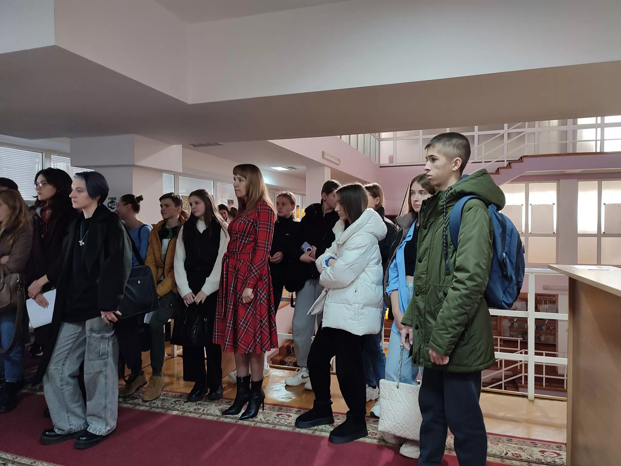 «Кожне слово, написане журналістами, має вплив на людей»: студенти відвідали XR-виставку