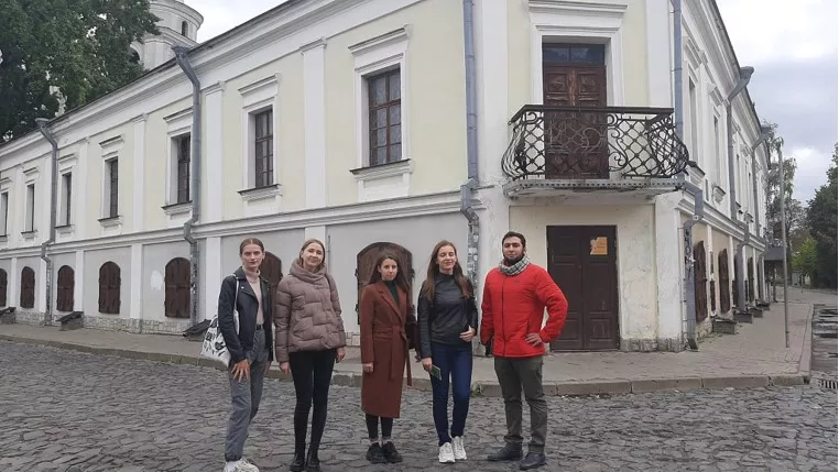 Як магістри-філологи ходили Лесиними місцями у Луцьку