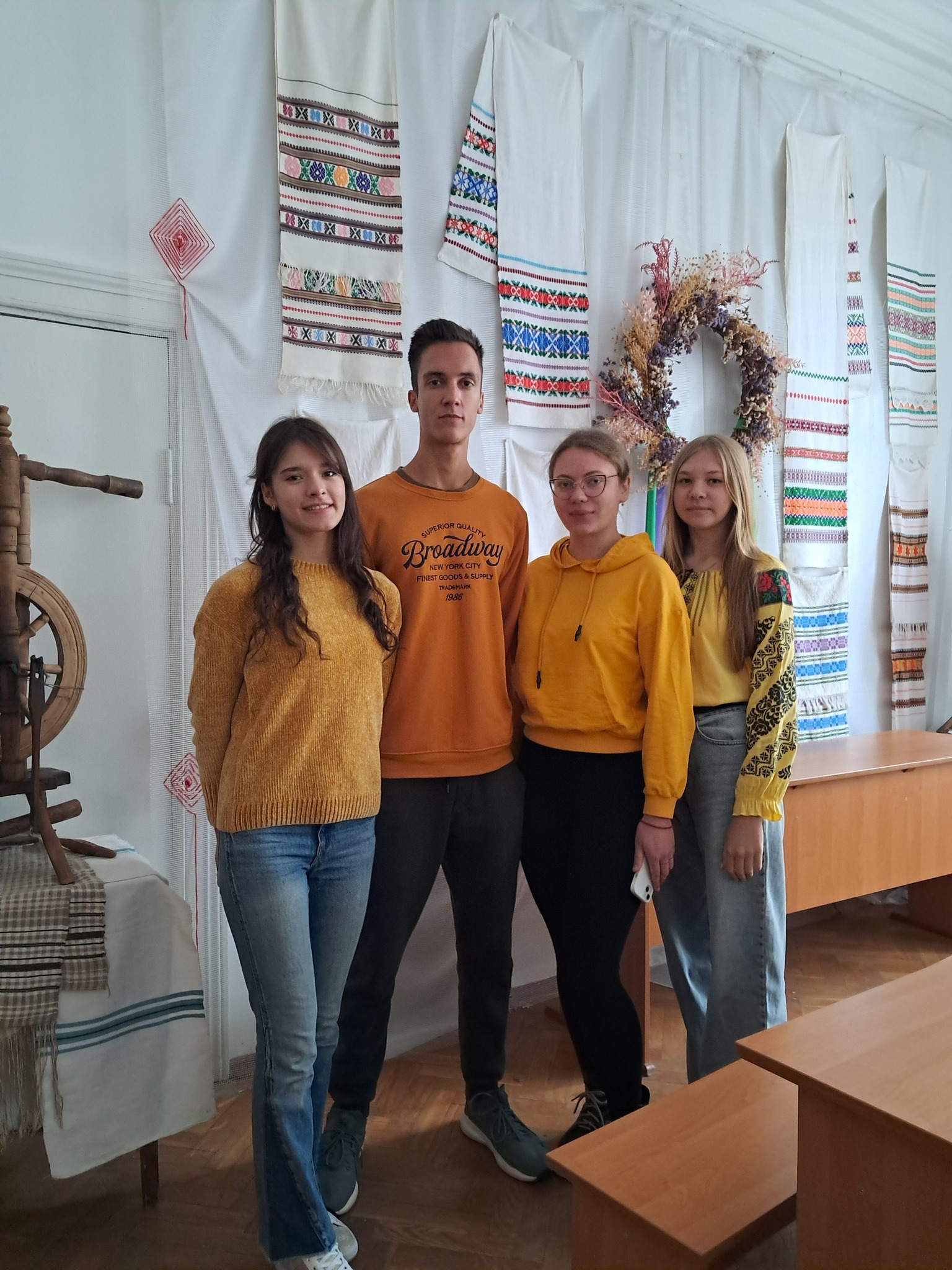 Кольорово та пізнавально: заходи на ФМВ