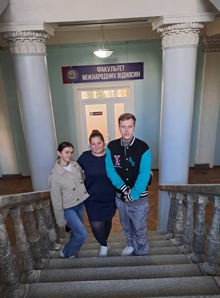 Кольорово та пізнавально: заходи на ФМВ