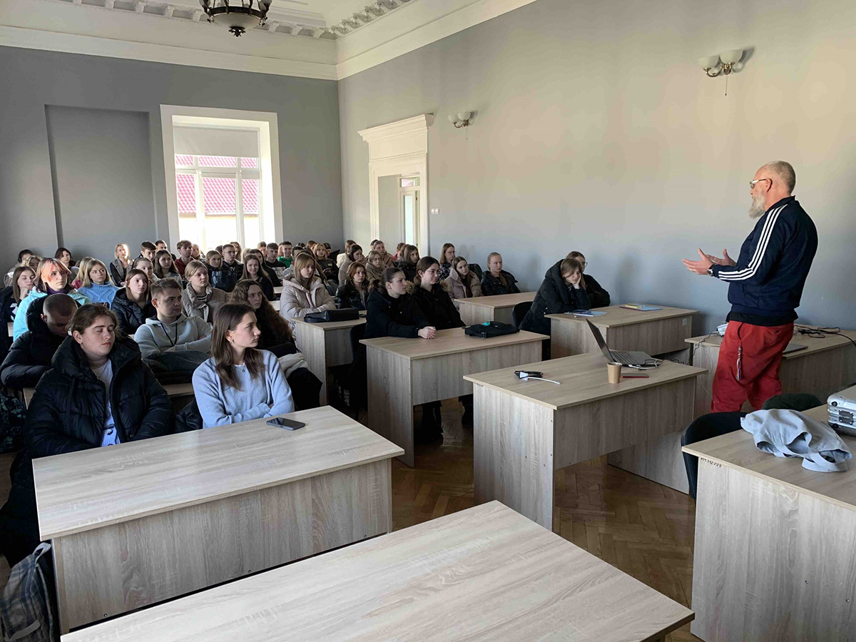 Калейдоскоп практико зорієнтованих і розвивальних зустрічей на ФМВ