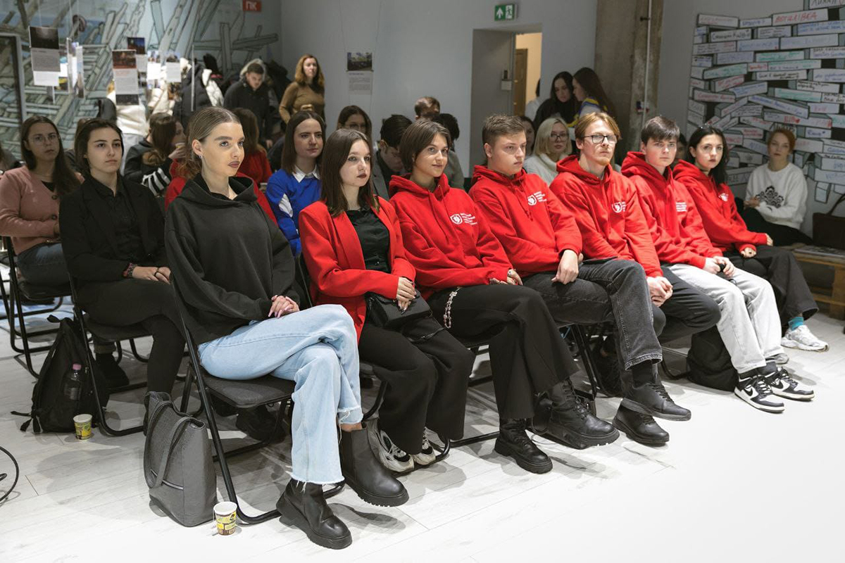 Студенти факультету міжнародних відносин – учасники кількох молодіжних заходів