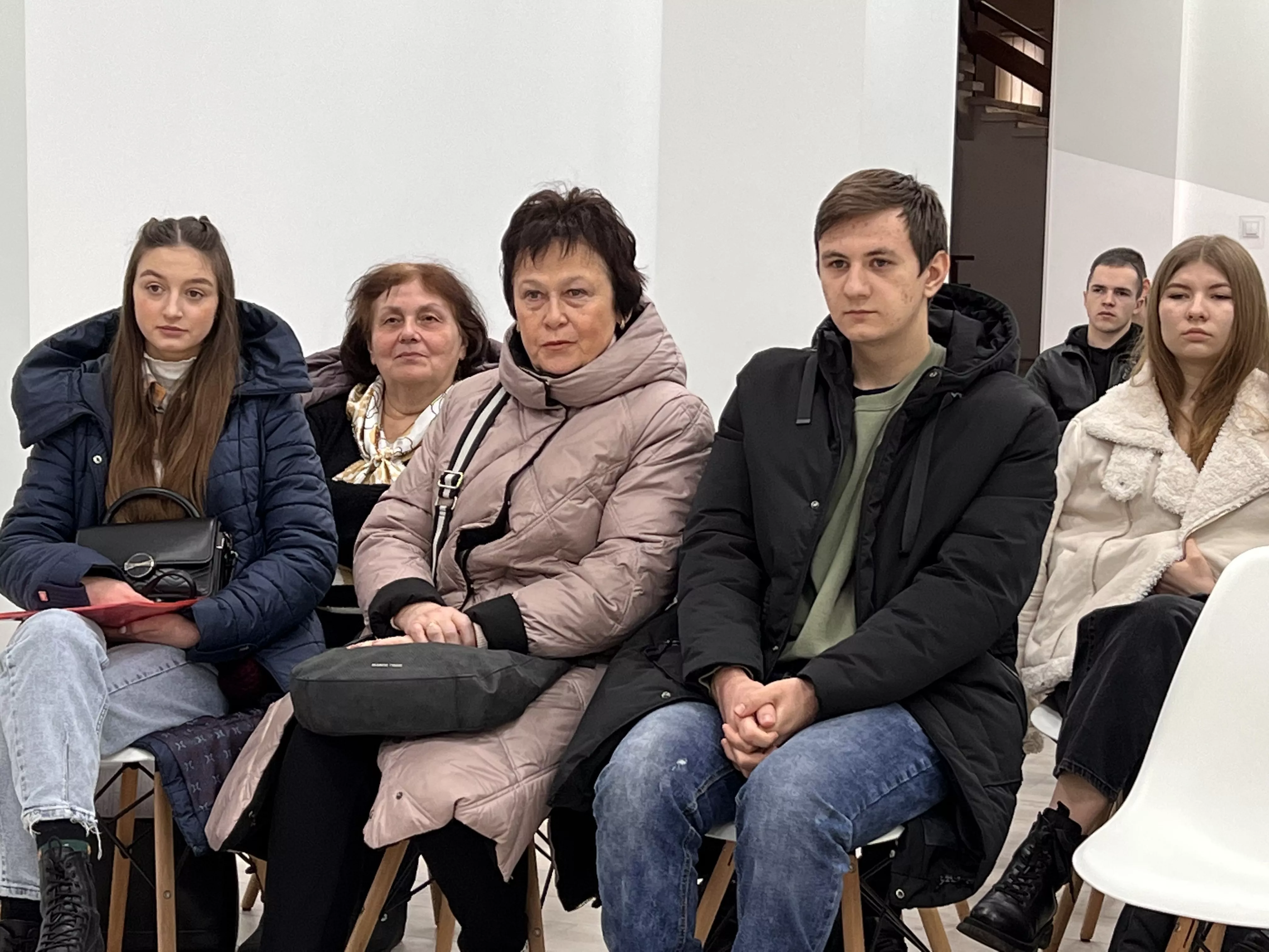 політологи