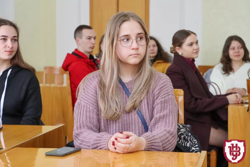 міжнародні_зв'язки