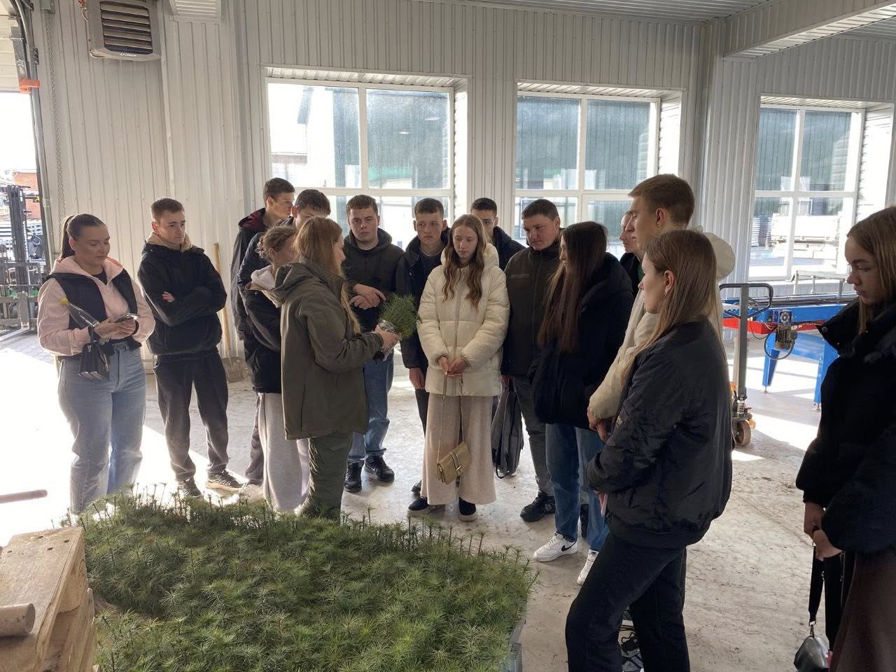 Майбутні лісівники набувають досвіду в польових умовах