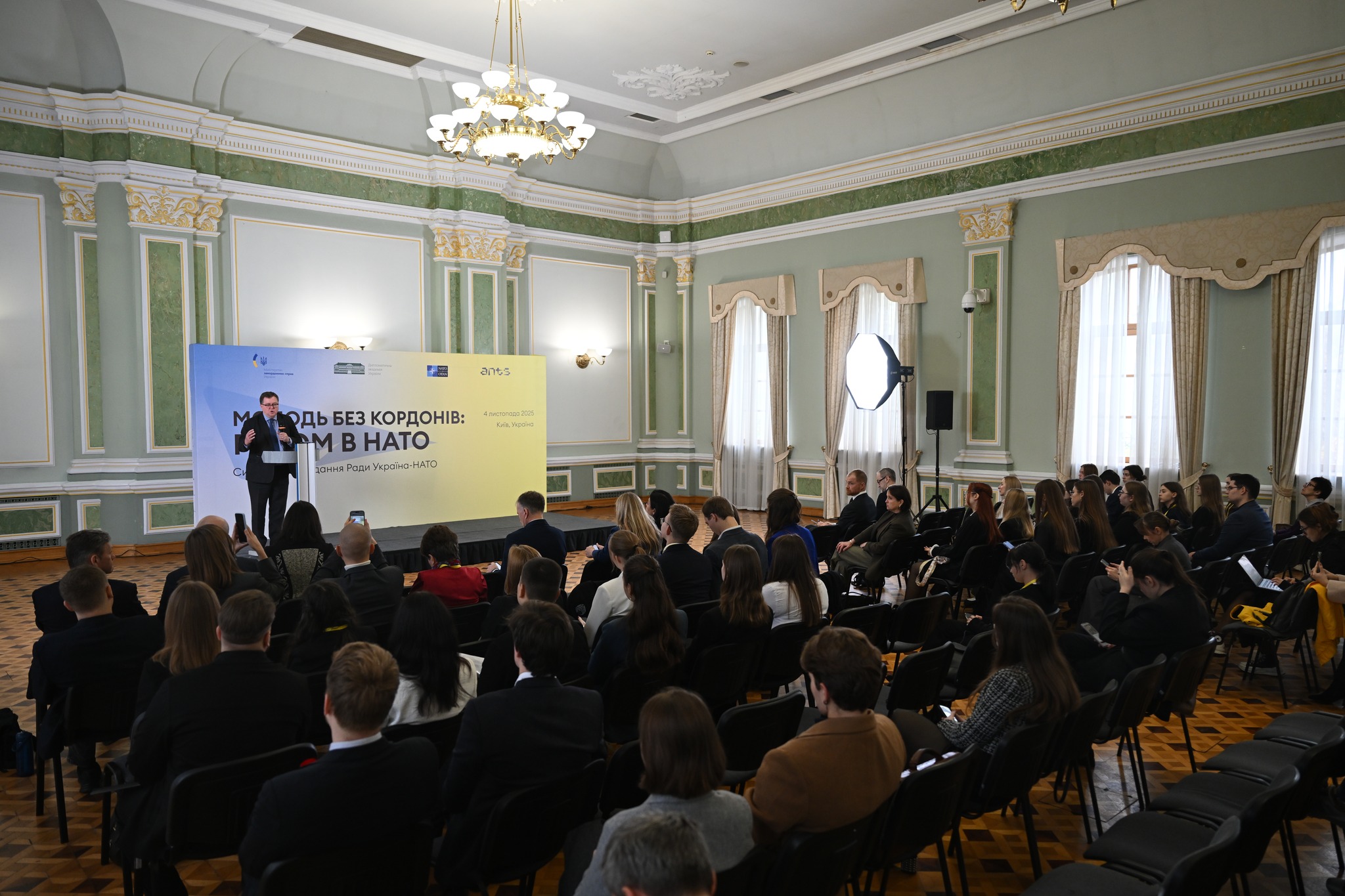 Молодь без кордонів: разом у НАТО