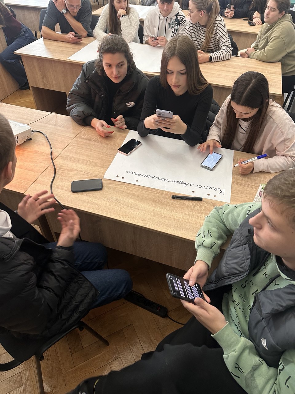 Інформаційний центр ЄС провів імітаційне засідання Європейського парламенту