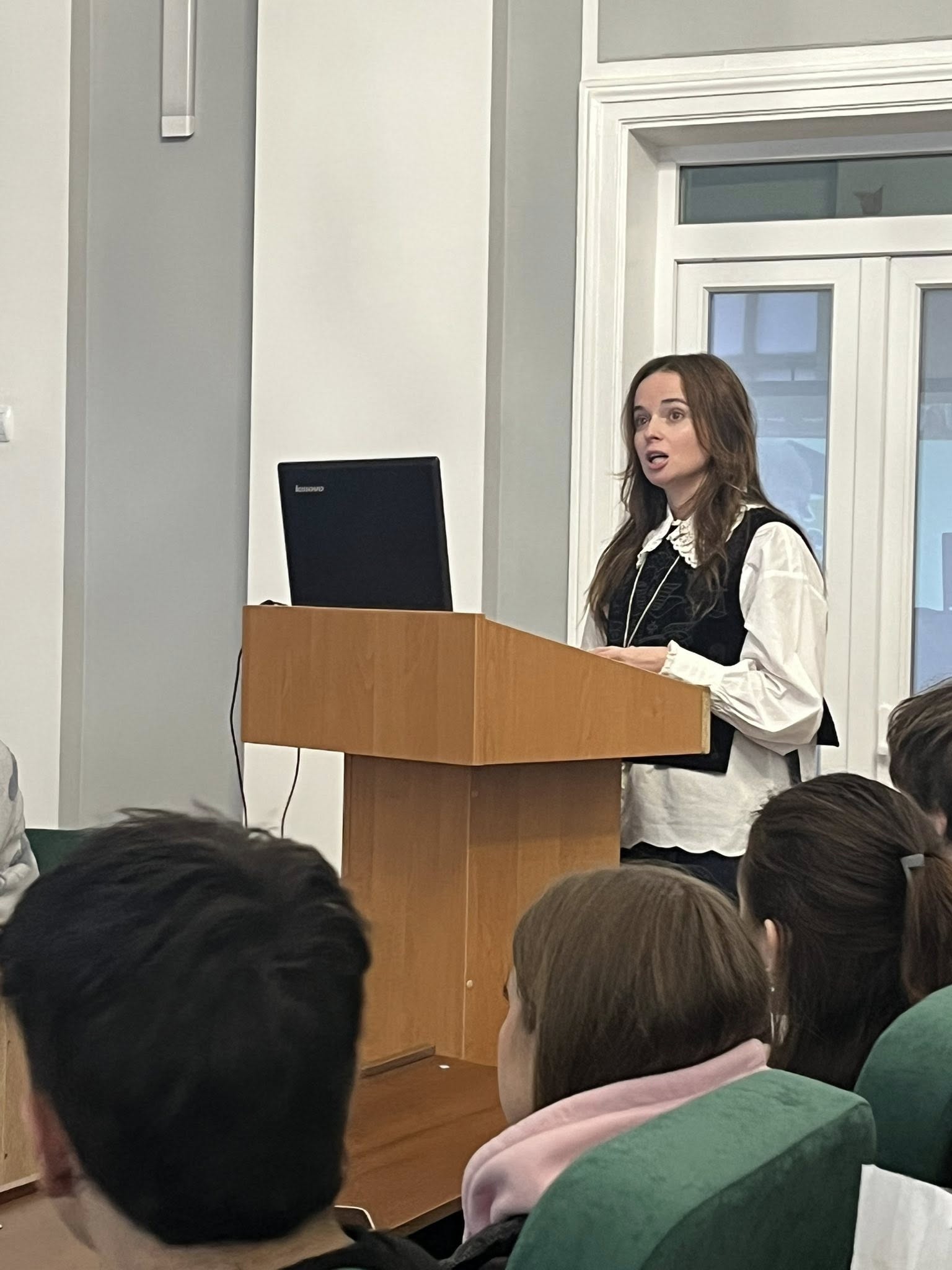 Публічна лекція дипломата Людмили Єніної