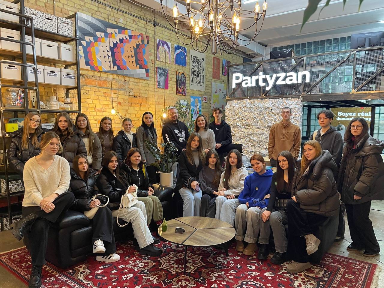 Публічні гостьові лекції, відзнаки й підтримка ЗСУ: ФЕУ відсвяткував річницю