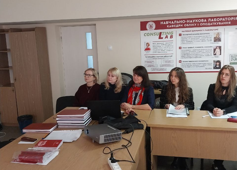 Успішні захисти українських і китайських магістрів спеціальності 071 Облік і оподаткування