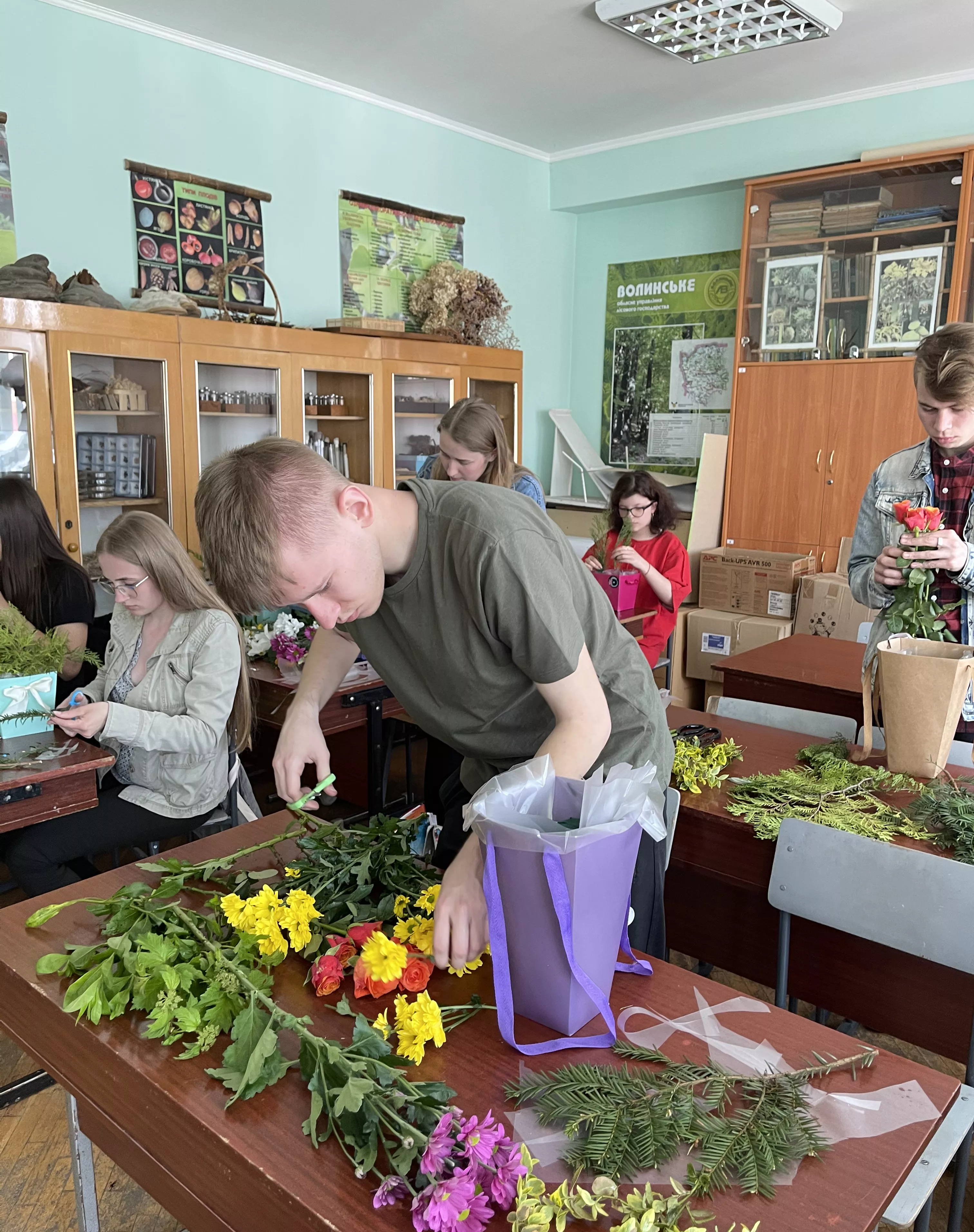 Колористика в аранжуванні. Практичний підхід