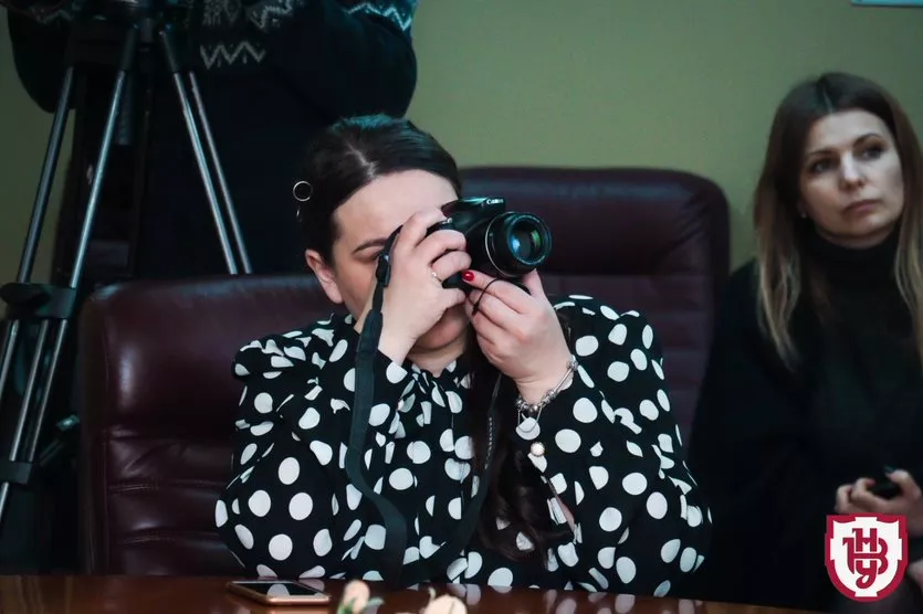 пресконференція