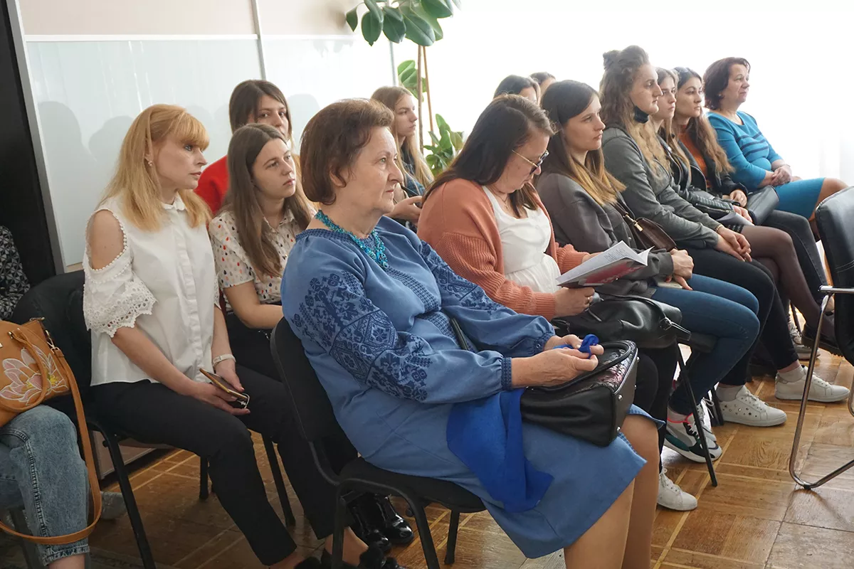 На факультеті педагогічної освіти та соціальної роботи відбувається науково-методичний семінар із підвищення кваліфікації викладачів закладів вищої освіти