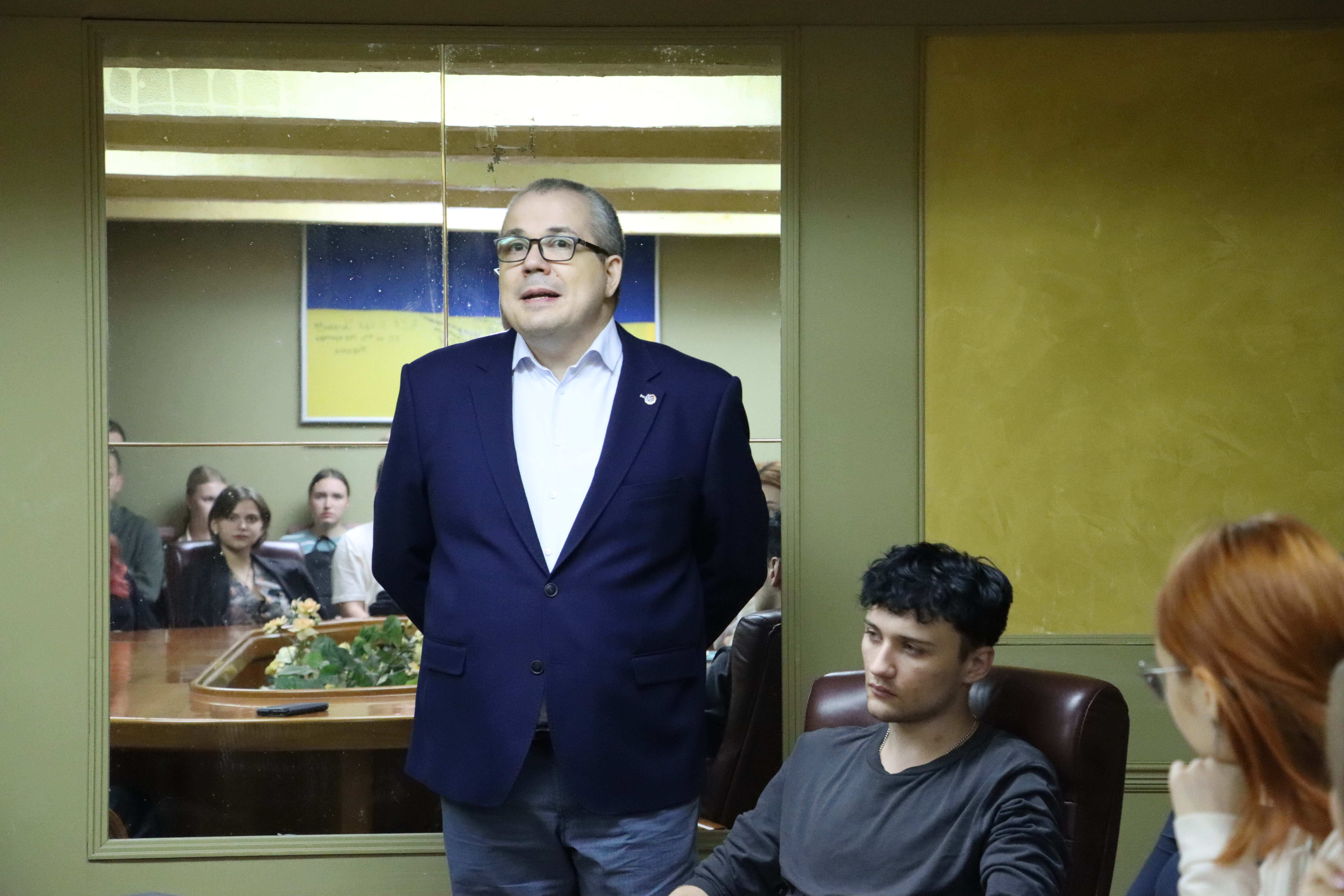 Іллі Хаджинову