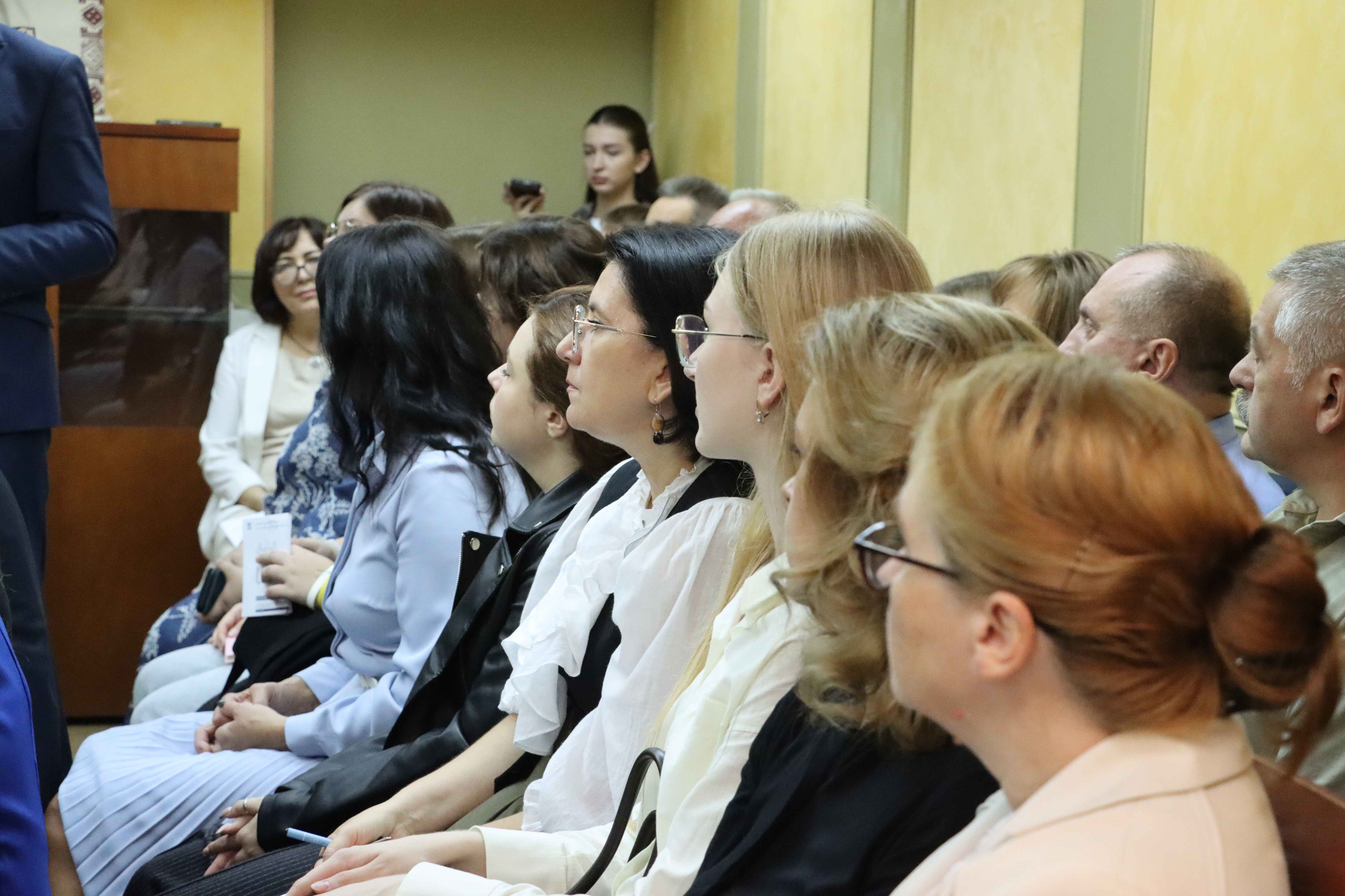 Відбулось урочисте засідання вченої ради з нагоди Дня працівників освіти та Дня захисників і захисниць України 