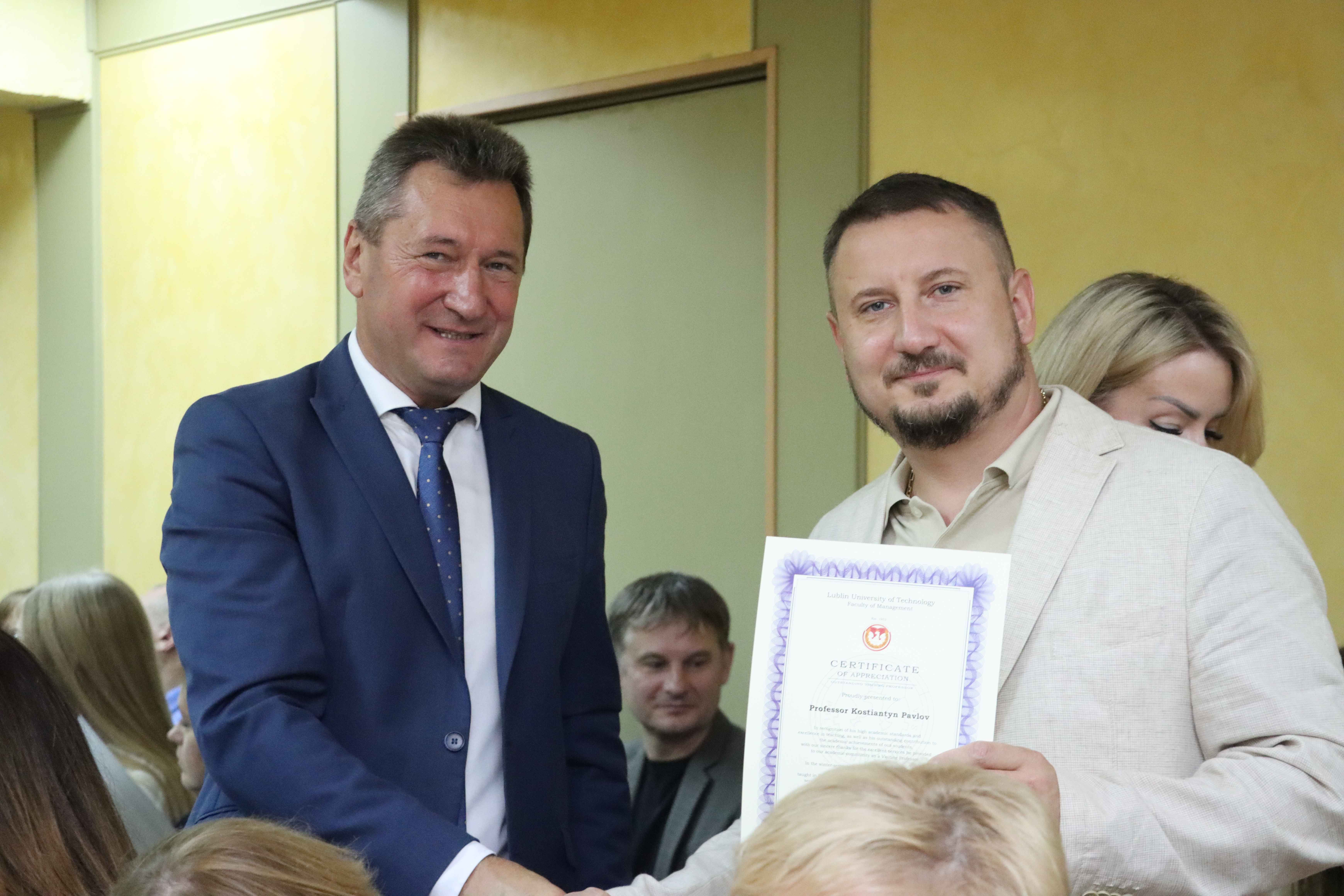 Відбулось урочисте засідання вченої ради з нагоди Дня працівників освіти та Дня захисників і захисниць України 