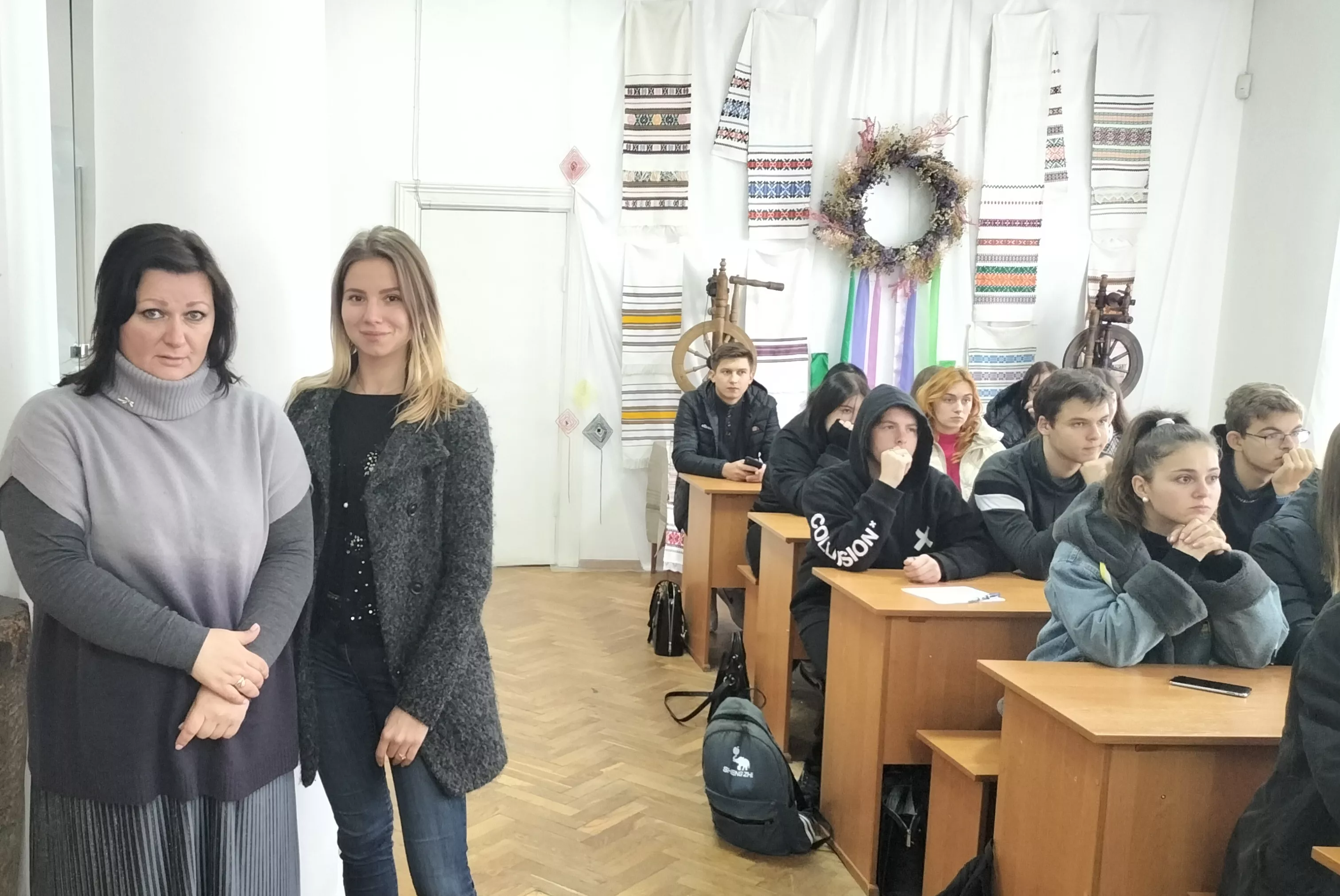 Відбулися дебати «Плюси та мінуси роботи за кордоном»