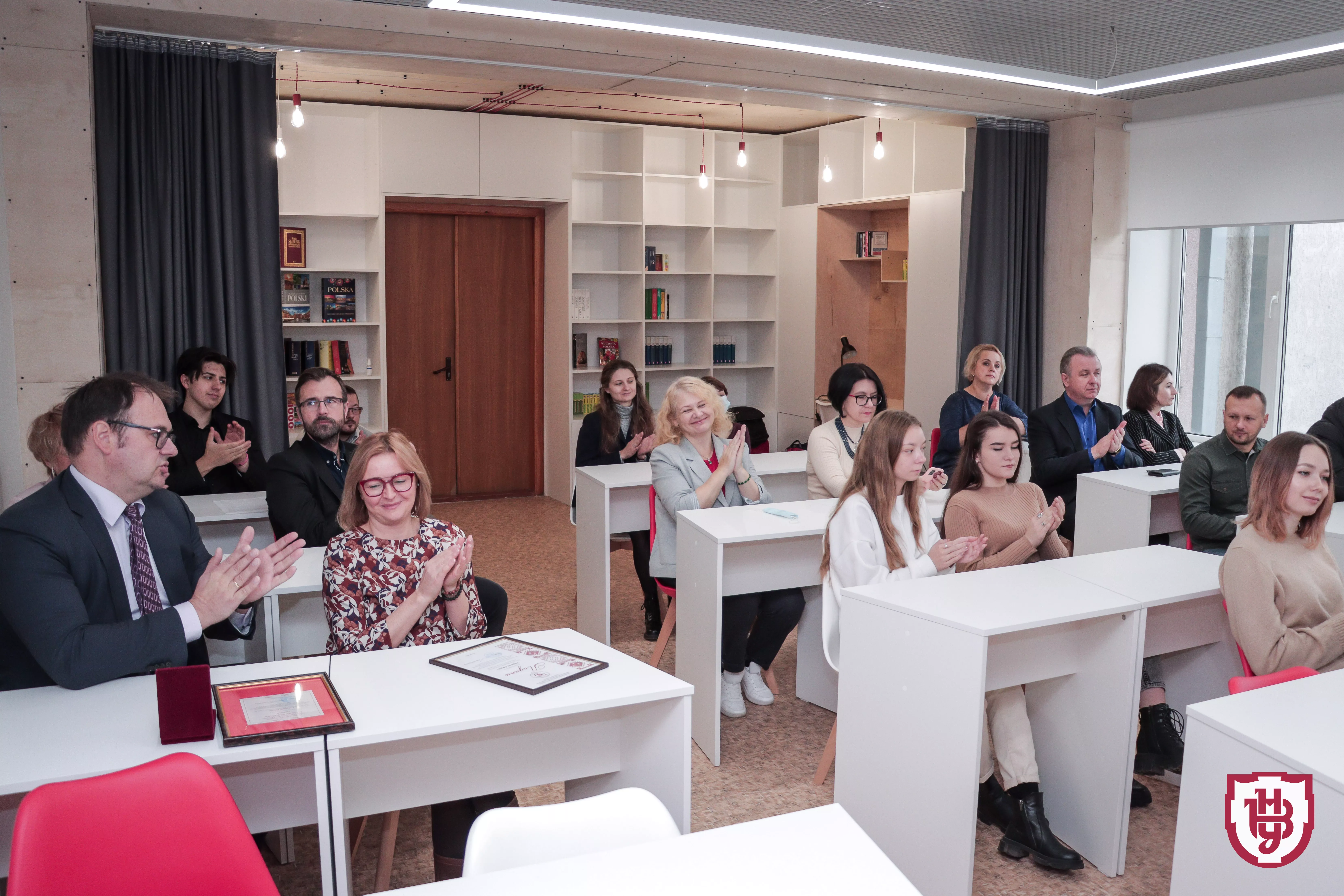 полоністика