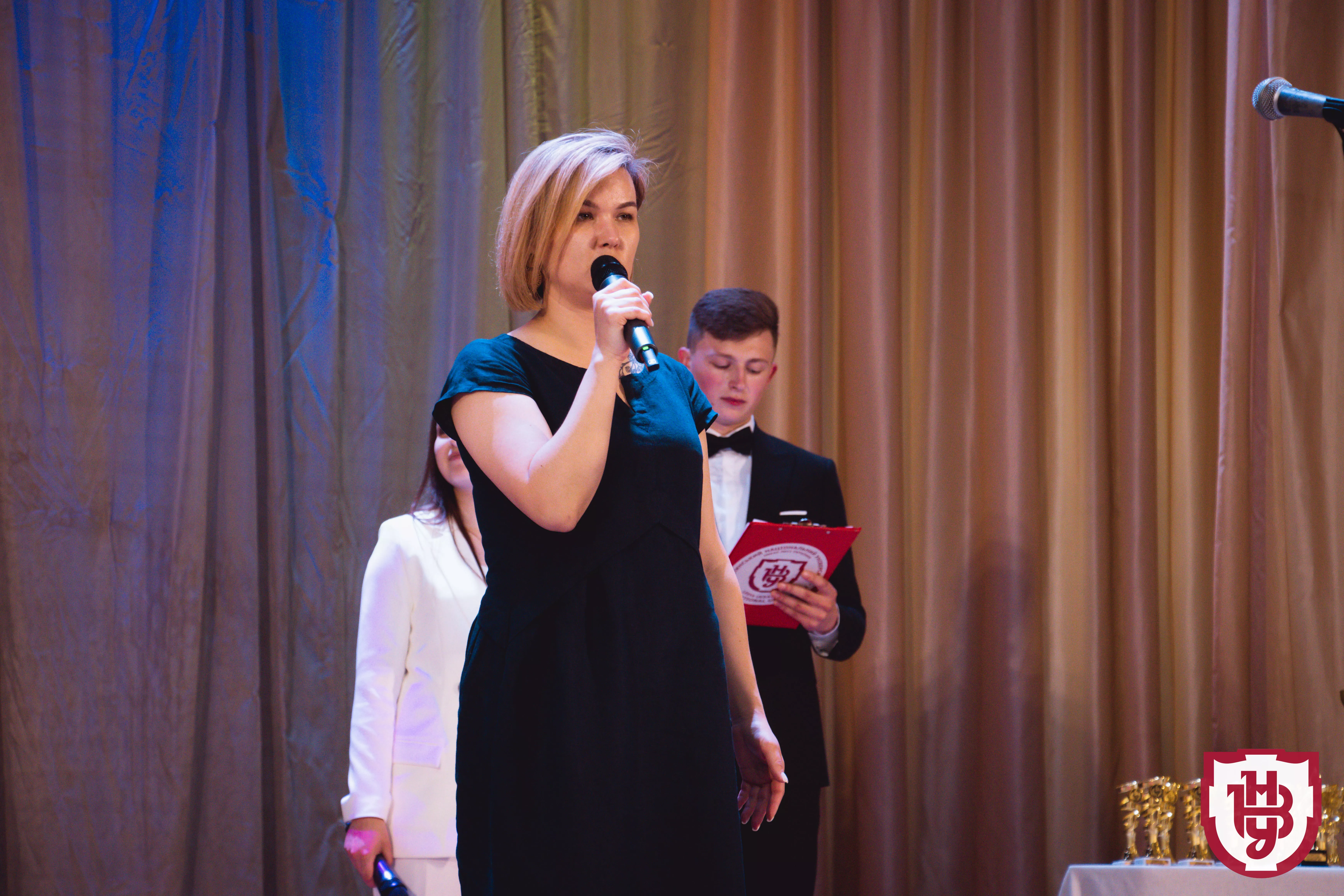 Співоче_поле