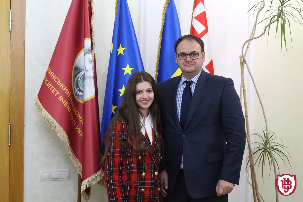 Суспільство