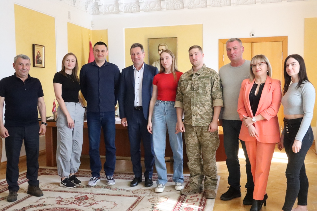 Студент Університету в межах упровадження в навчальний процес елементів дуальної форми здобуття освіти працюватиме у Волинському обласному ліцеї з посиленою військово-фізичною підготовкою імені Героїв Небесної Сотні.