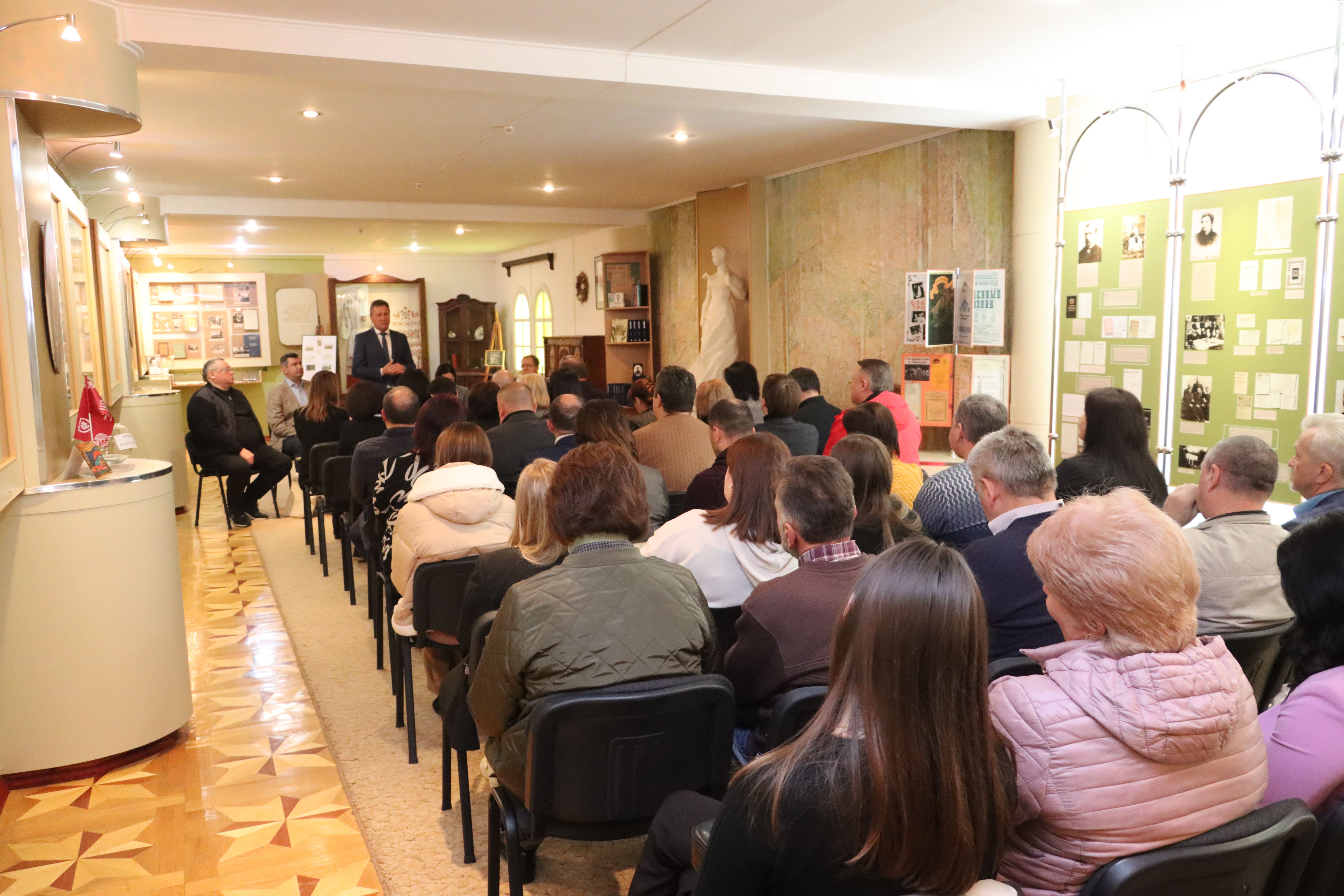 Наглядова рада