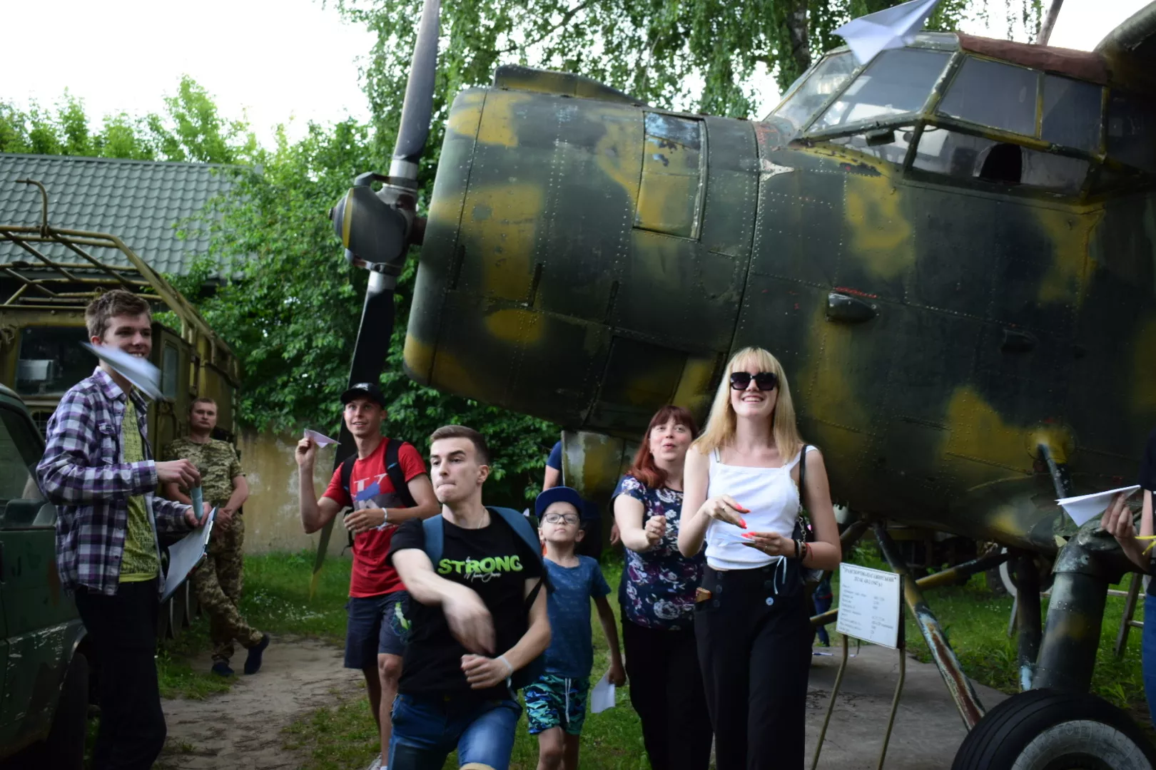 Студенти спеціальності 027 «Музеєзнавство, пам’яткознавство» провели навчальну екскурсію-квест «Що ти знаєш про військову техніку?»