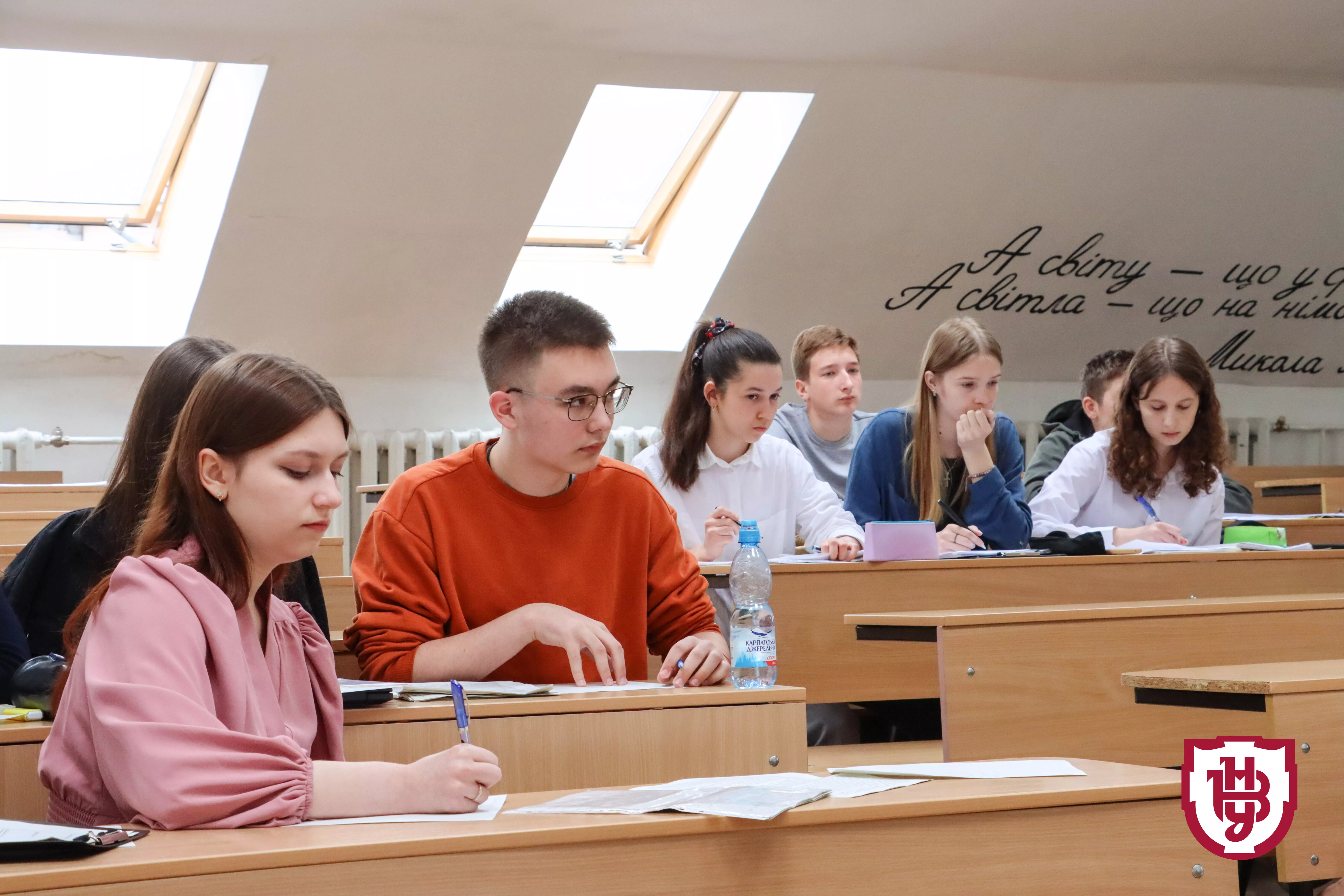 журналісти