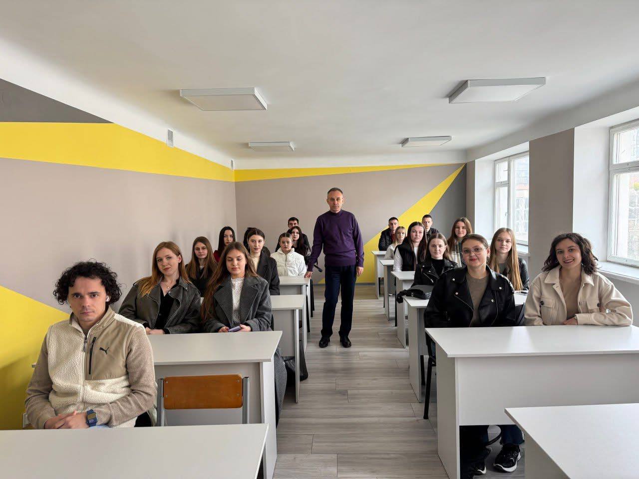 Громадське обговорення освітніх програм кафедри маркетингу: співпраця зі стейкхолдерами для вдосконалення якості освіти