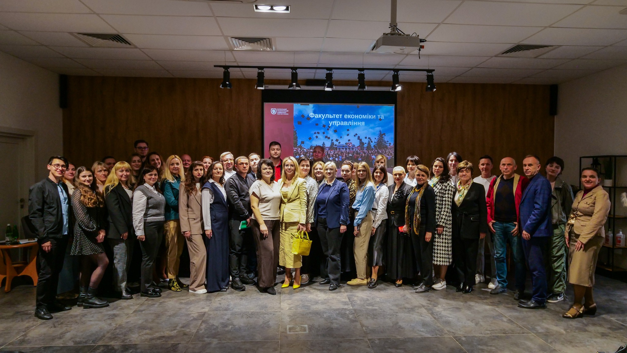 Громадське обговорення освітніх програм кафедри маркетингу: співпраця зі стейкхолдерами для вдосконалення якості освіти