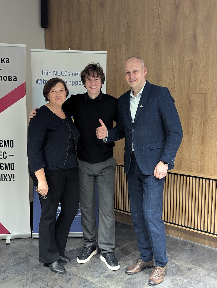 Поєднання теорії та практики: послідовний переклад