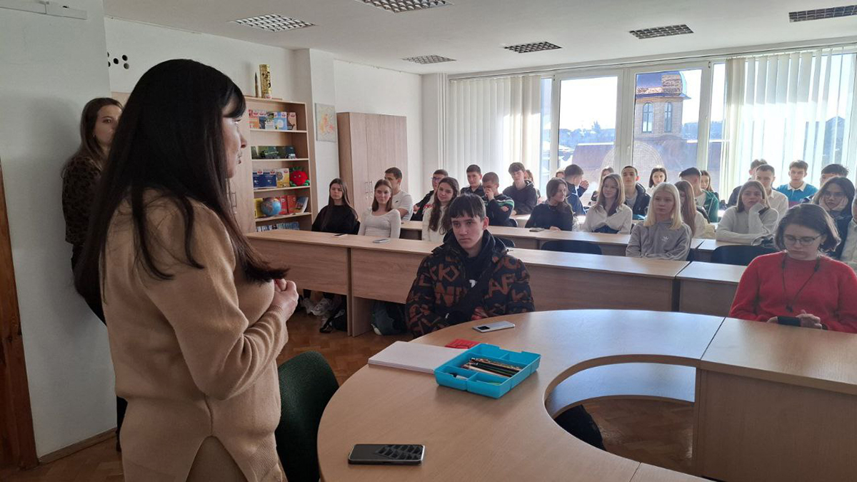 Практичні психологи Університету провели профорієнтаційну зустріч зі школярами