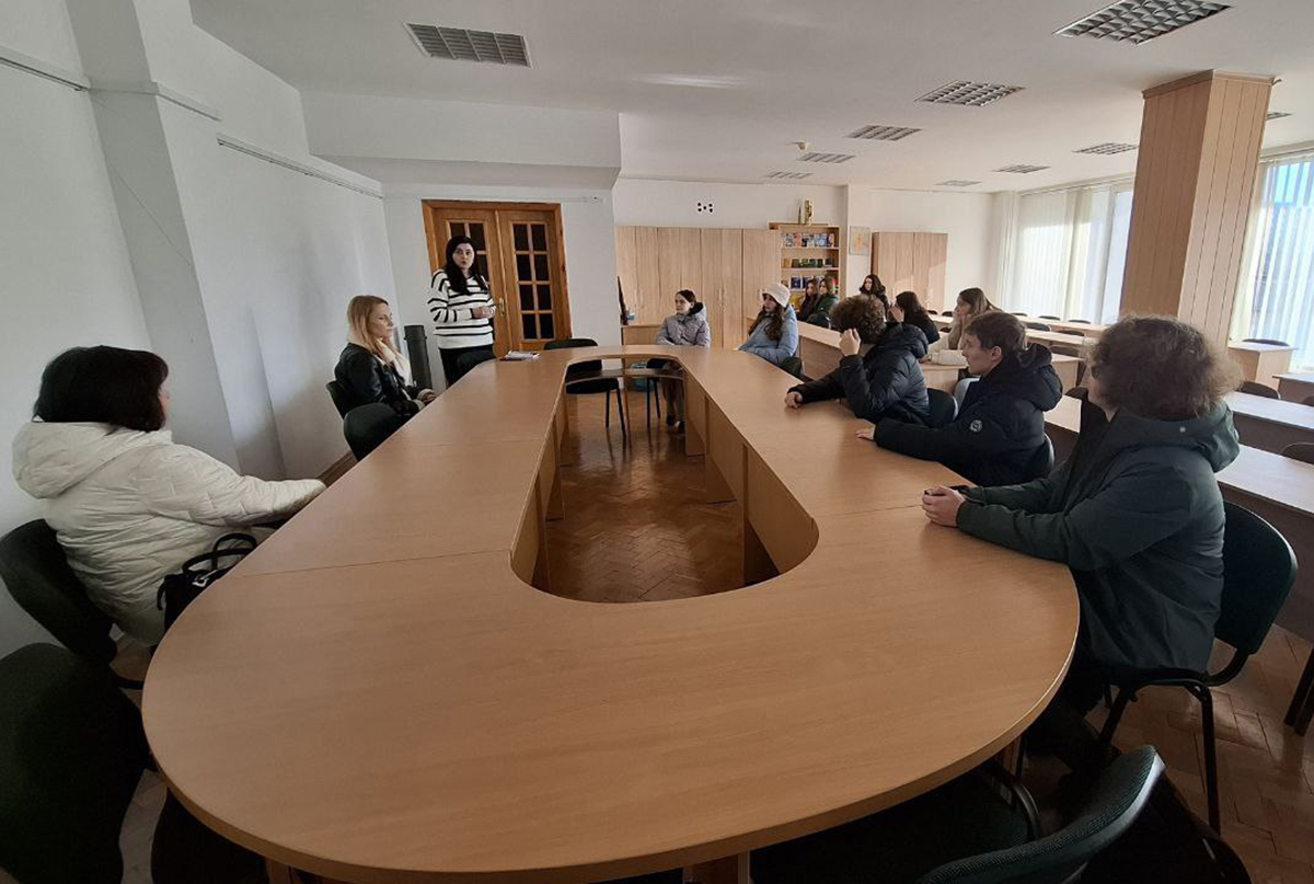 Практичні психологи Університету провели профорієнтаційну зустріч зі школярами