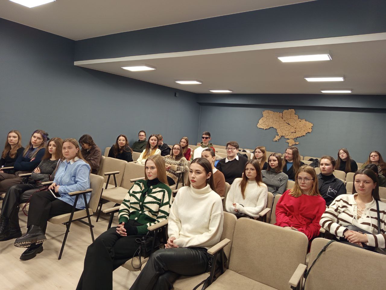 Від теорії до практики: студенти-психологи побували у Господарському суді Волинської області