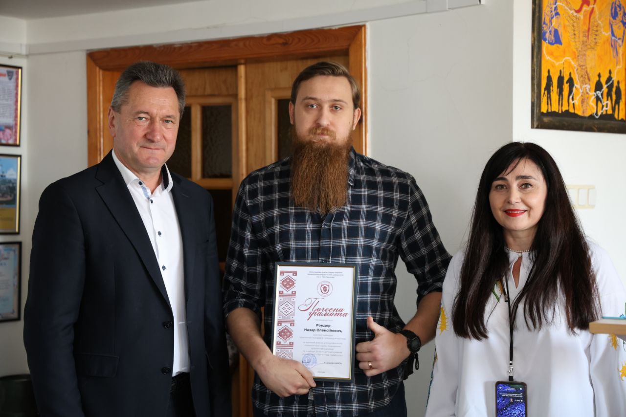 Історія успіху: 35 років формування професіоналів 