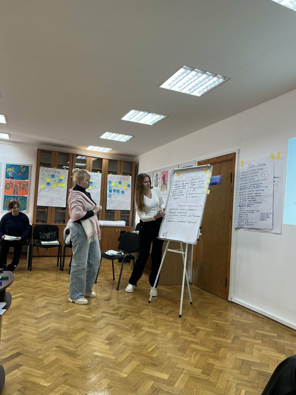 У Центрі ментального благополуччя відбулося навчання на консультантів для психологів області