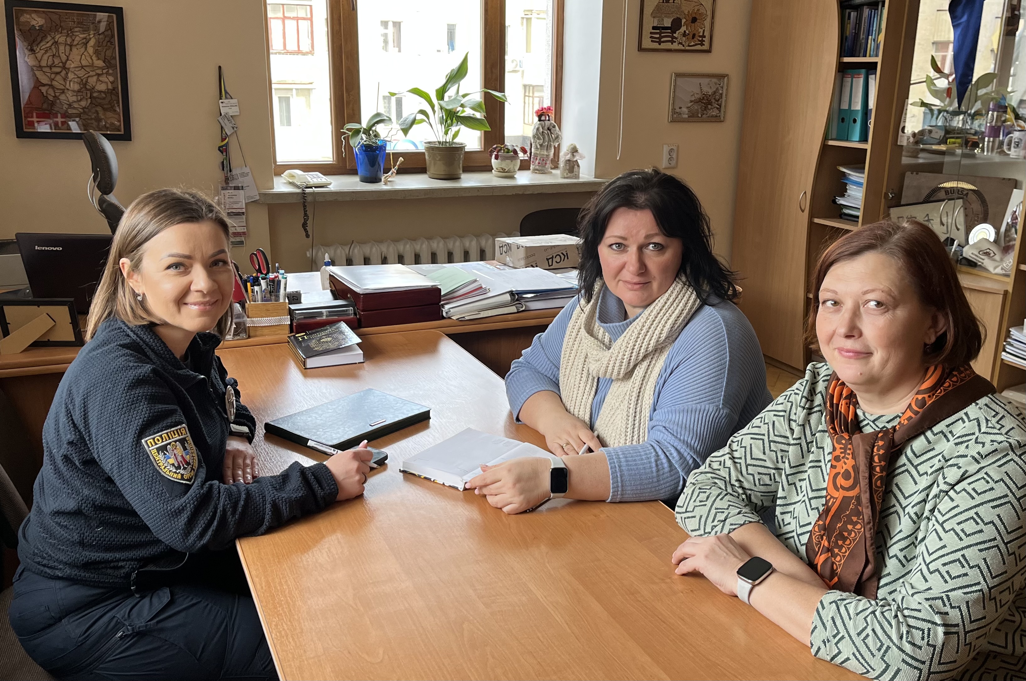 Викладачі факультету міжнародних відносин навчатимуть волинських поліцейських англійської мови