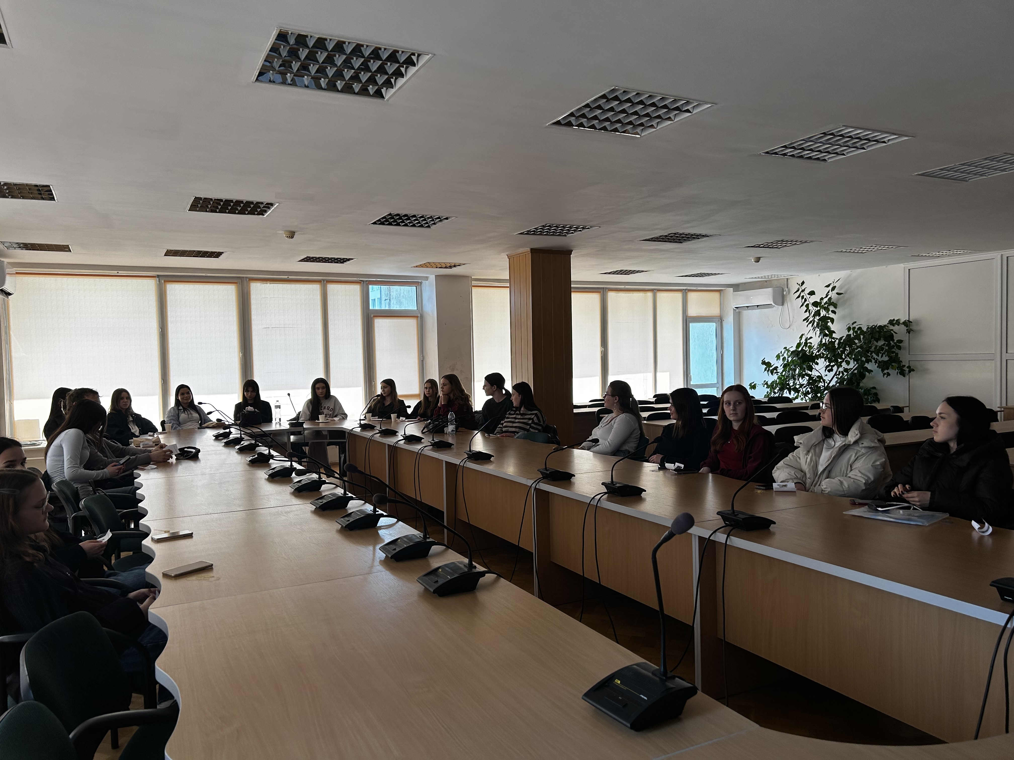 Фактчекінг як навичка сучасності: на факультеті психології відбувся тематичний захід до Міжнародного дня перевірки фактів