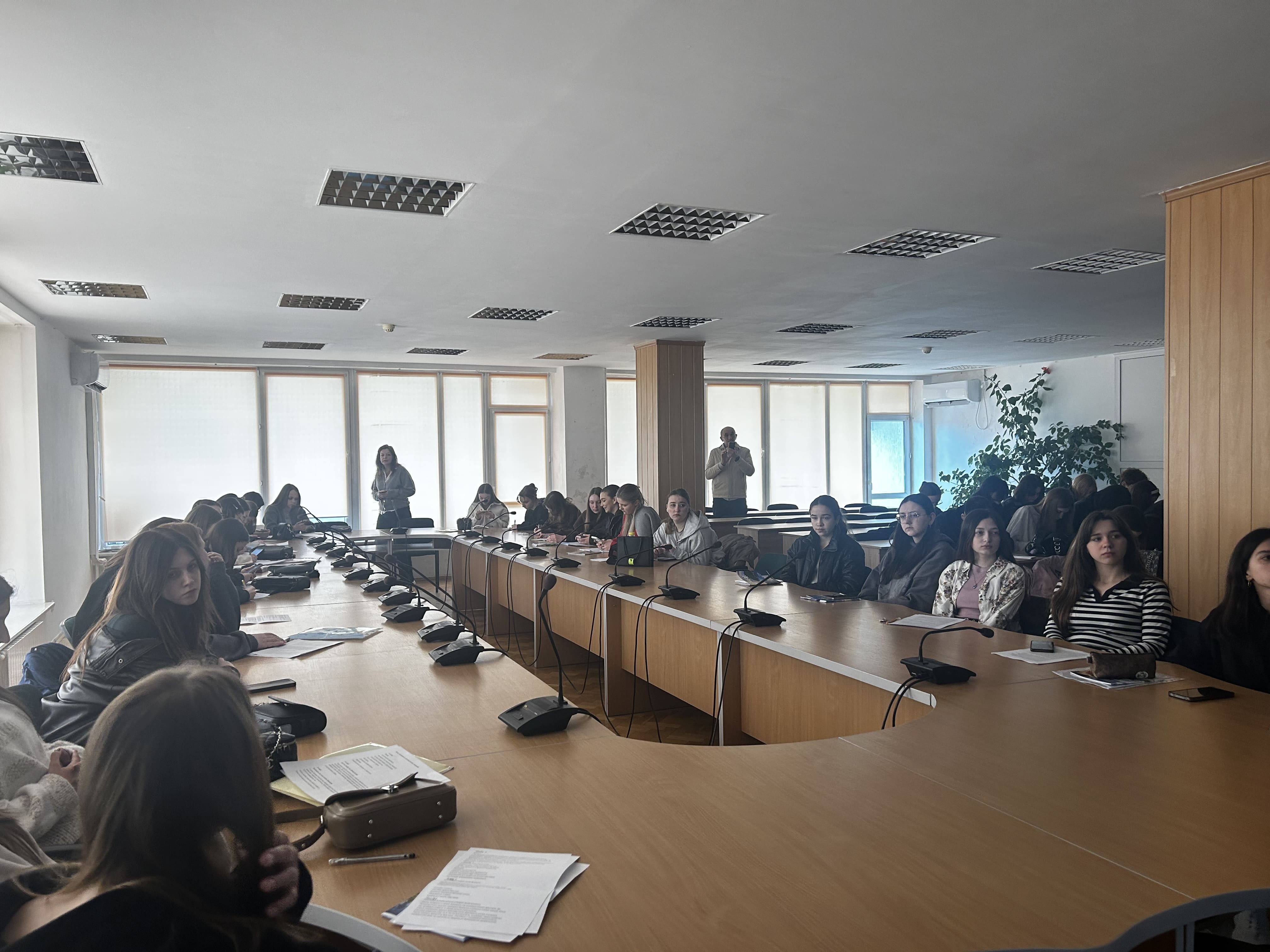 Формування лідерських компетентностей майбутніх психологів