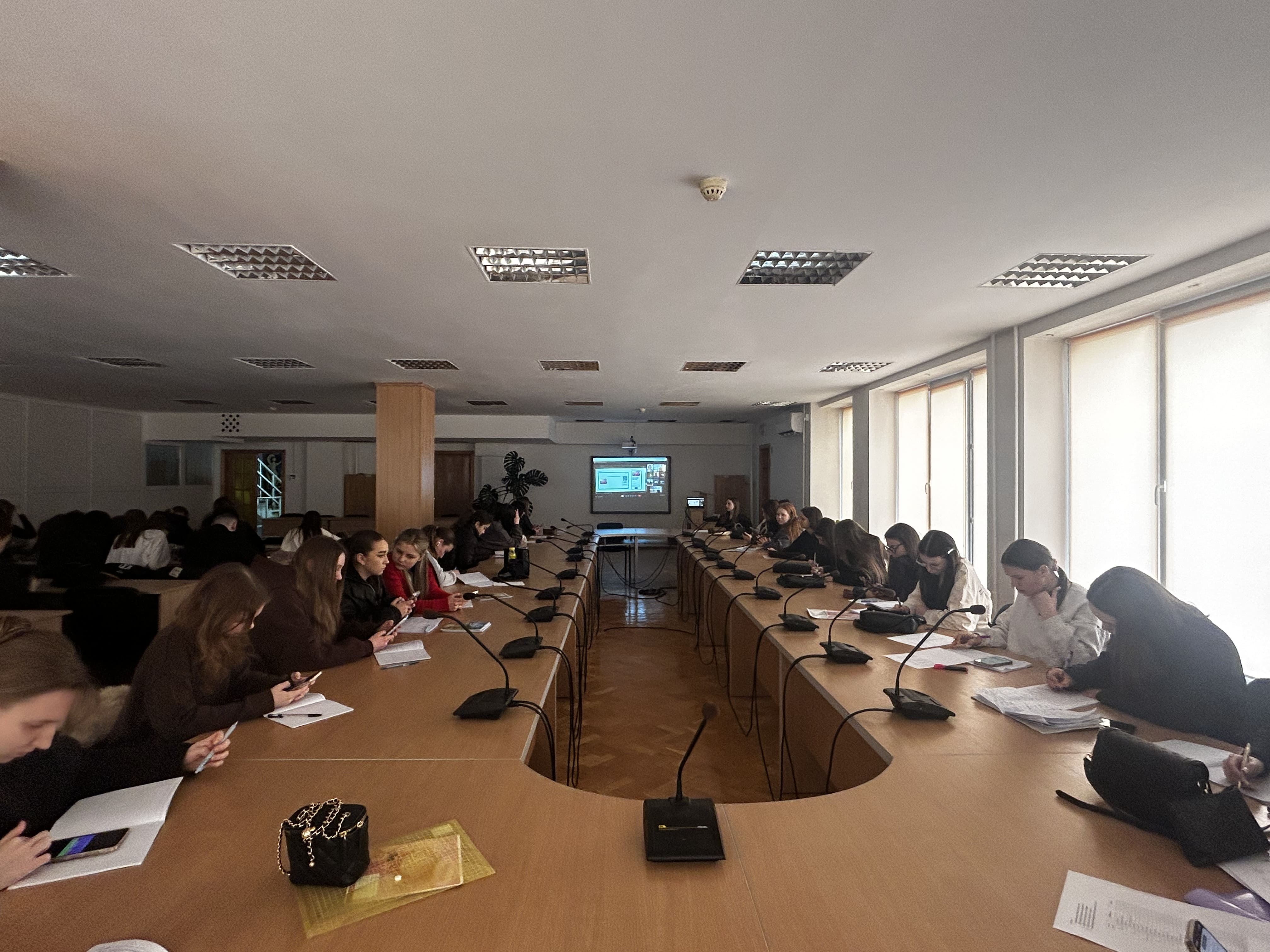 Формування лідерських компетентностей майбутніх психологів