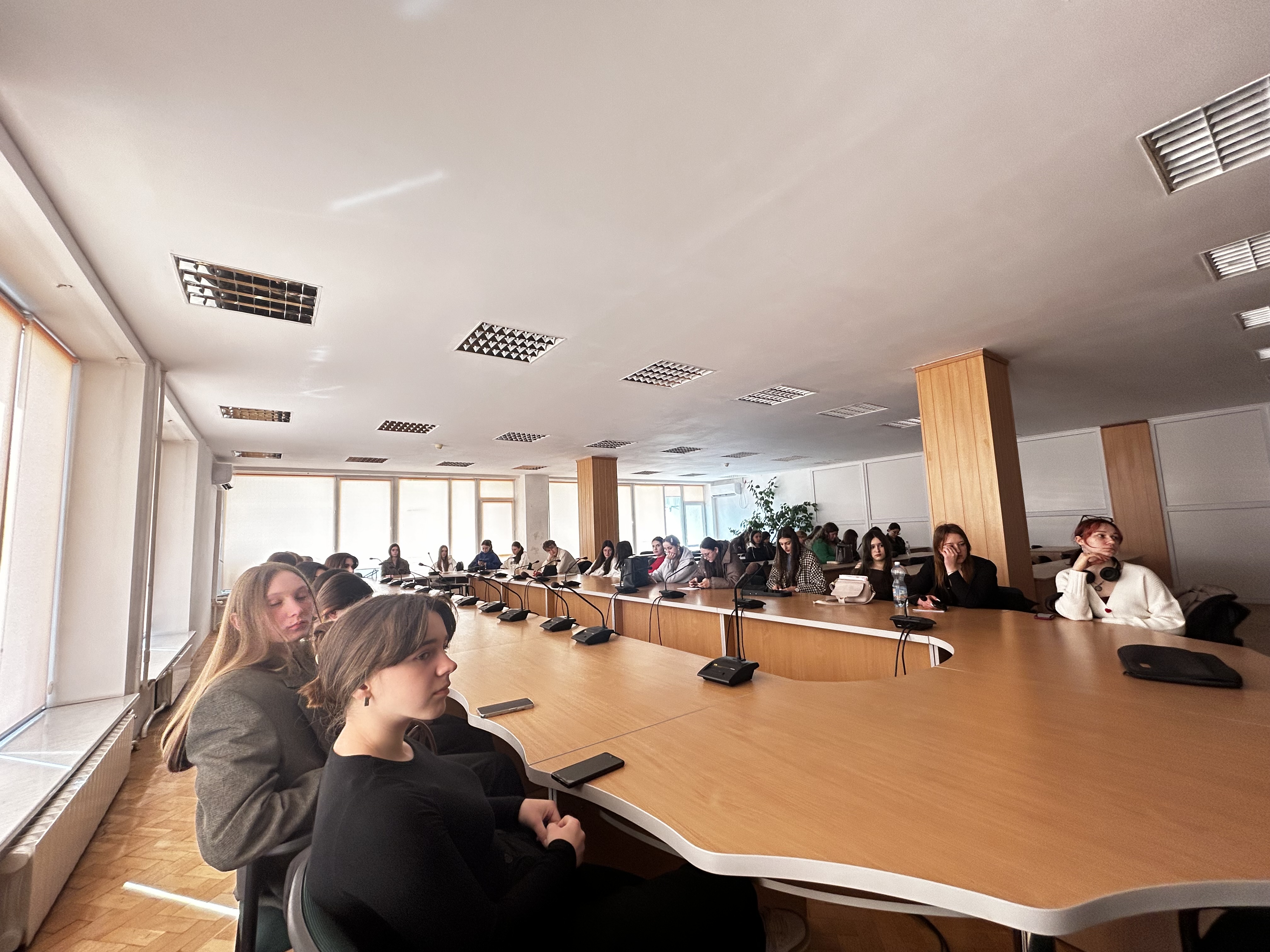 Соціальні виміри депресії: відбулася гостьова лекція Ґжеґожа Сокула