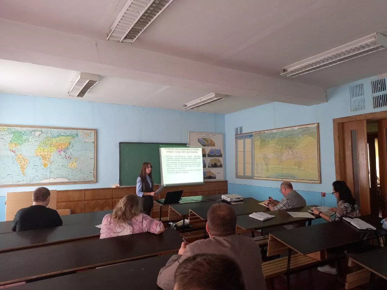 На кафедрі фізичної географії заслухали звіти здобувачів третього освітньо-наукового рівня