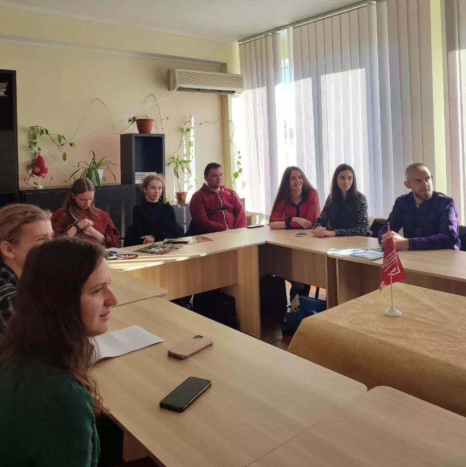 Як реалізуватися в професійній сфері: майстер-клас народного учителя України