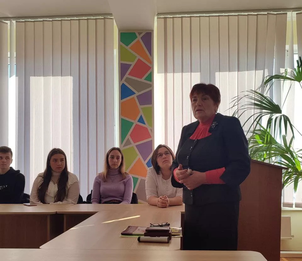 Як реалізуватися в професійній сфері: майстер-клас народного учителя України