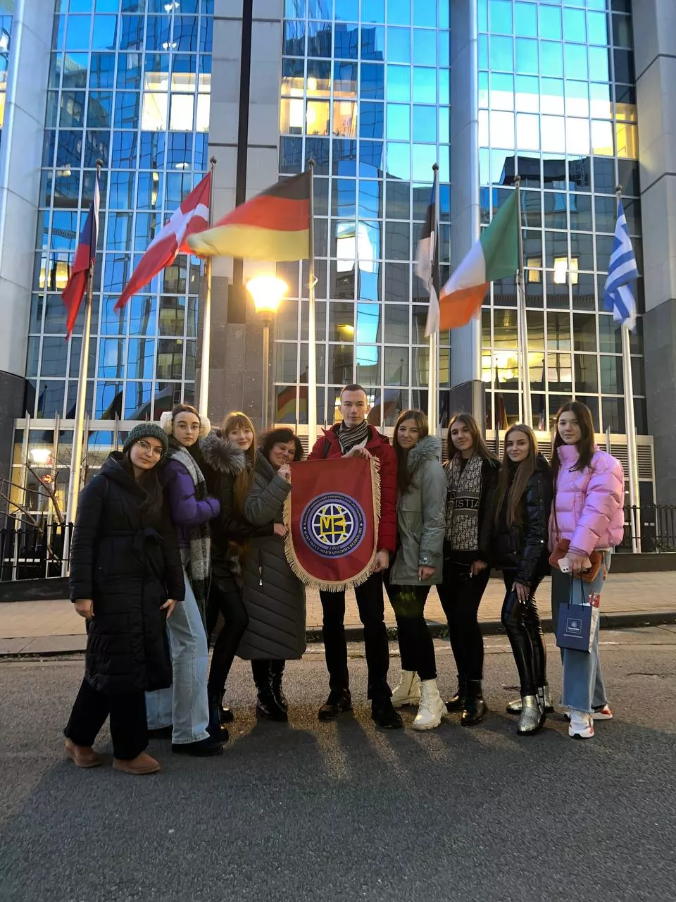 міжнародні_зв'язки