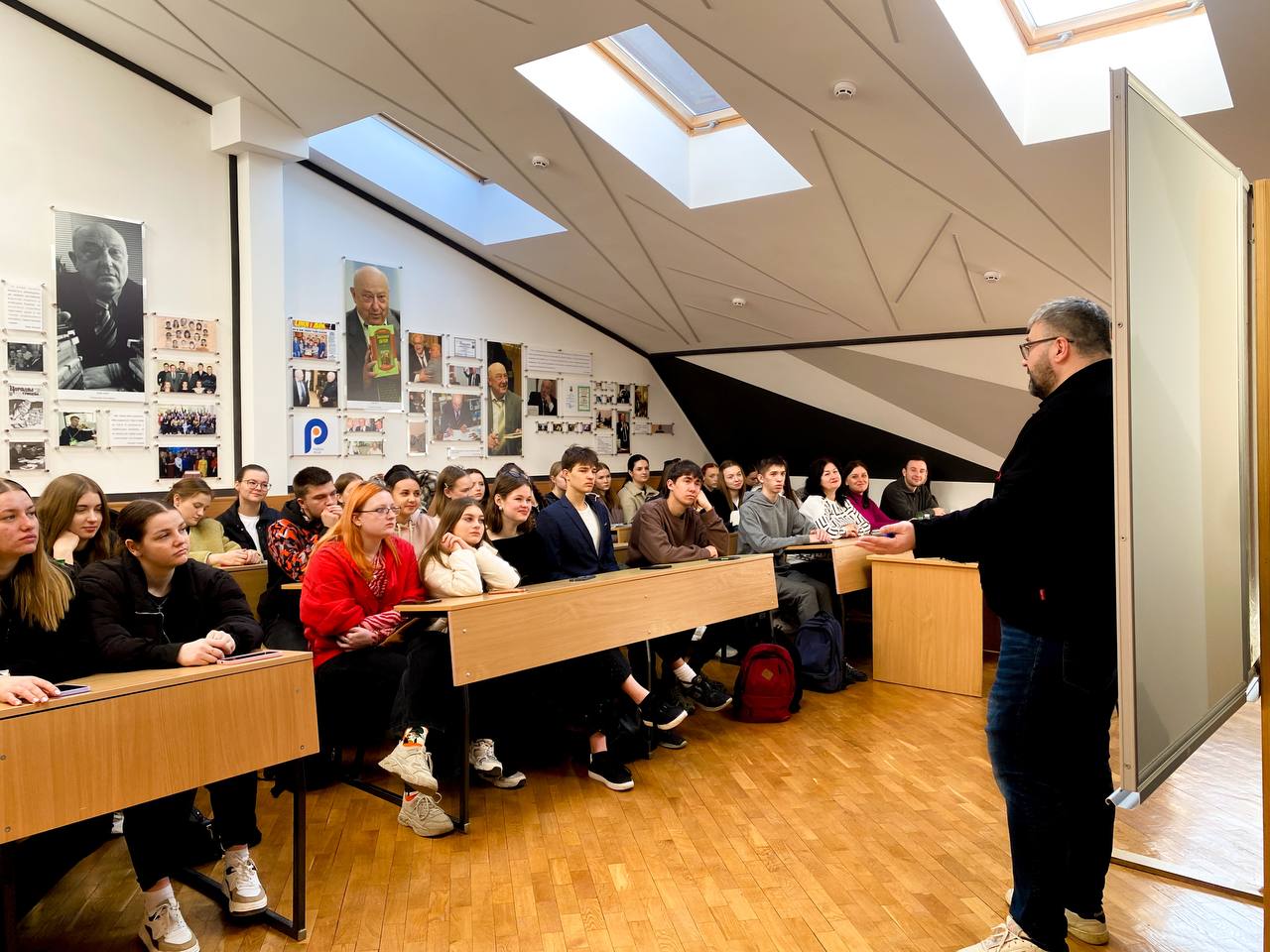 Студенти журналістики зустрілися з телеведучим і медіапродюсером Андрієм Богдановичем