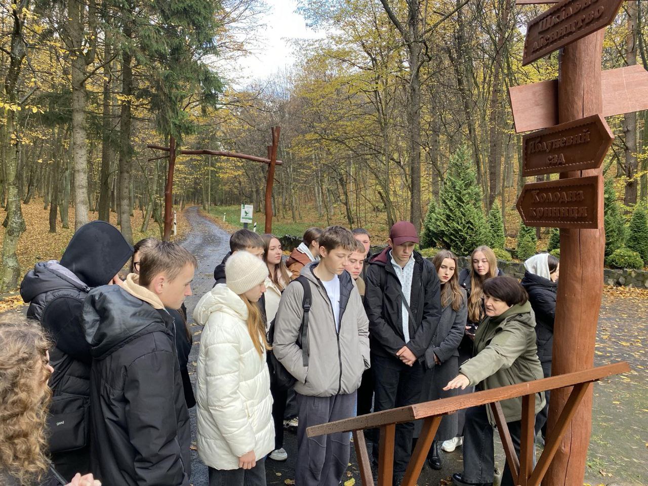 Майбутні лісівники набувають досвіду в польових умовах