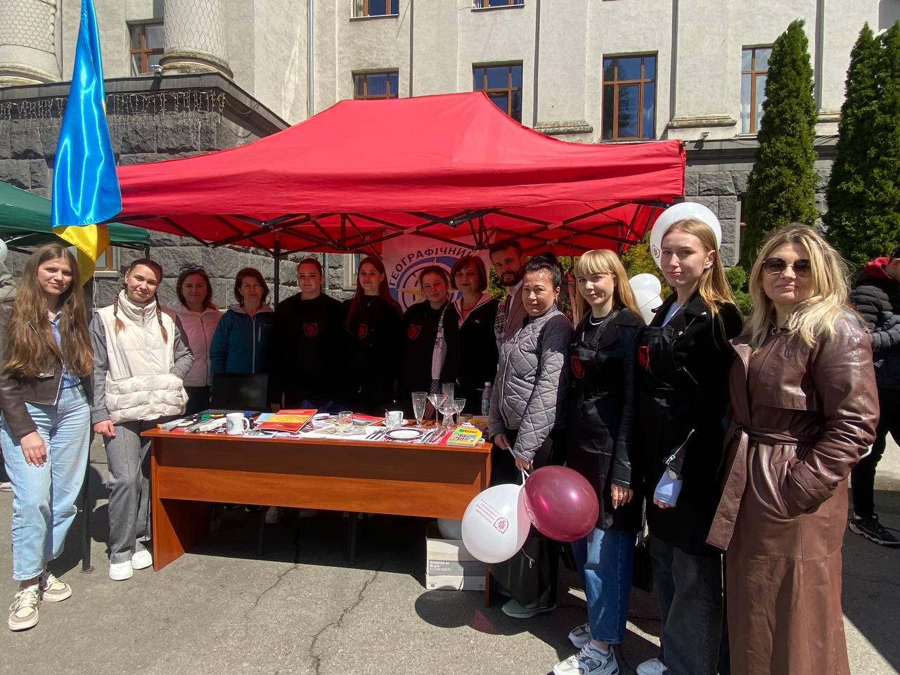 Науковий простір і нові горизонти: як географічний факультет відкривав світ у Дні науки–2025