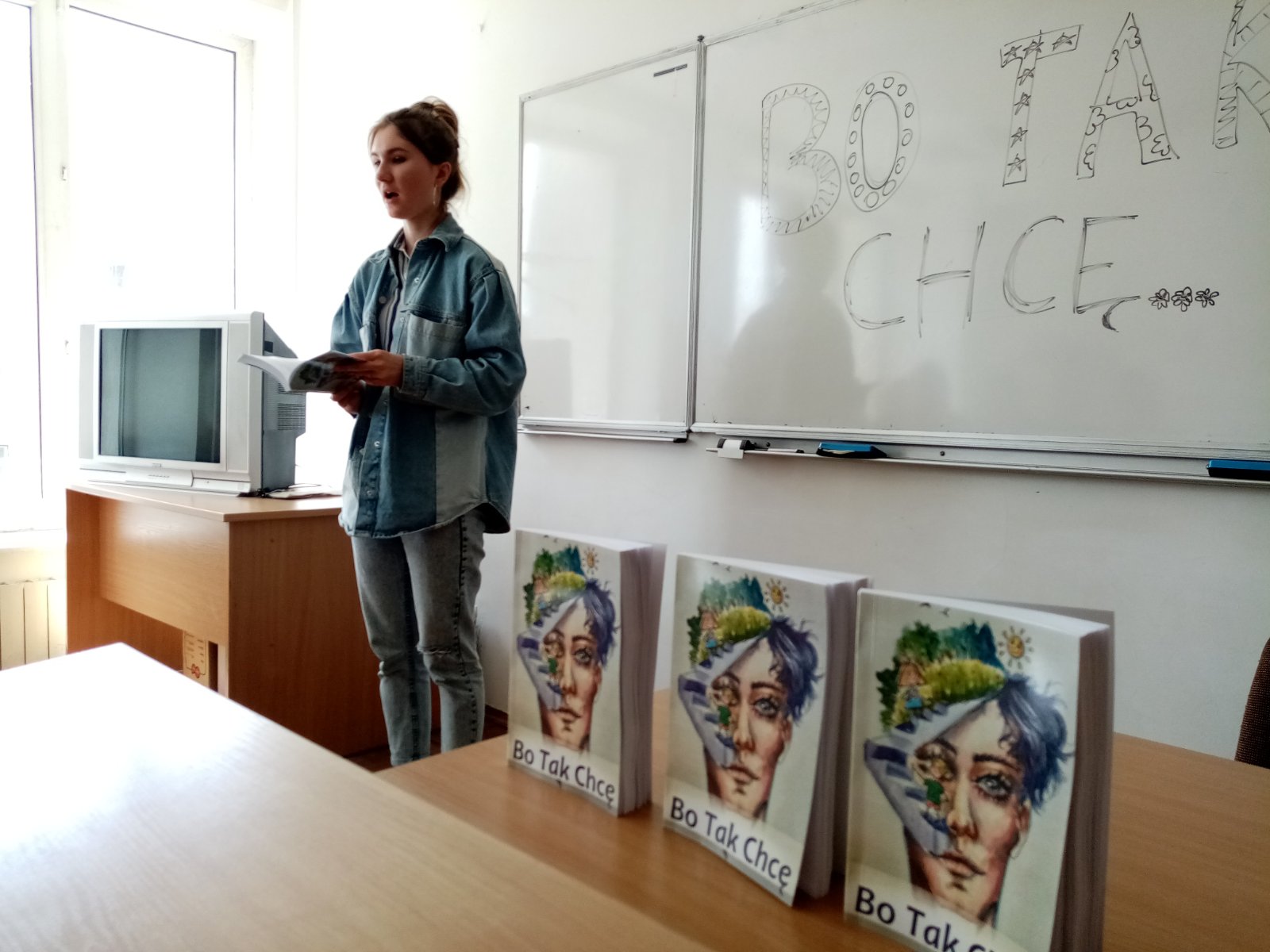 Студенти-філологи складають заліки у формі виданих книжок